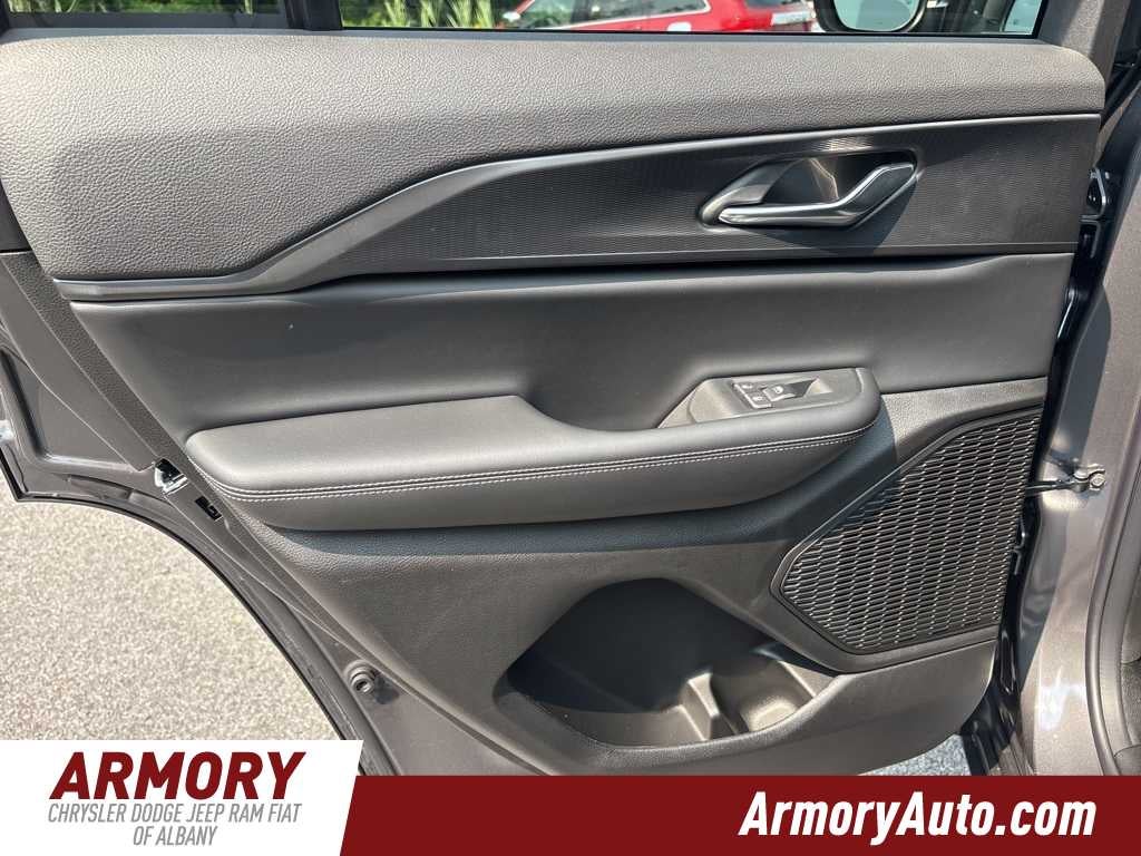 2025 Jeep Grand Cherokee Laredo X