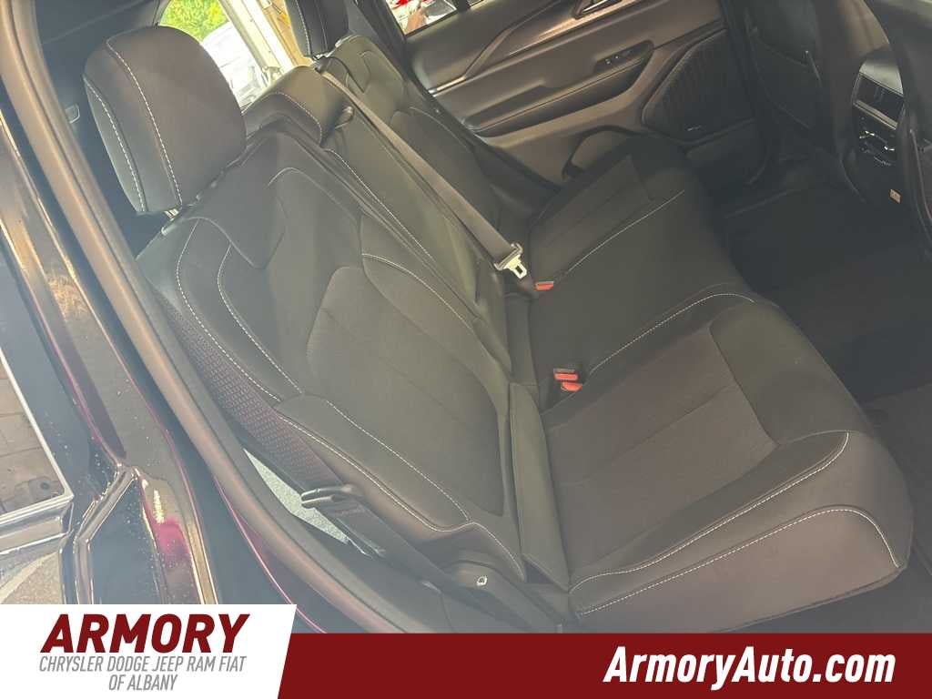 2025 Jeep Grand Cherokee Laredo X