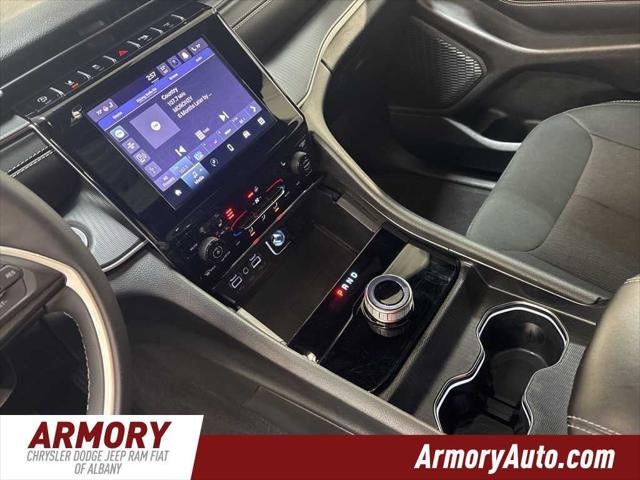 2025 Jeep Grand Cherokee Laredo X