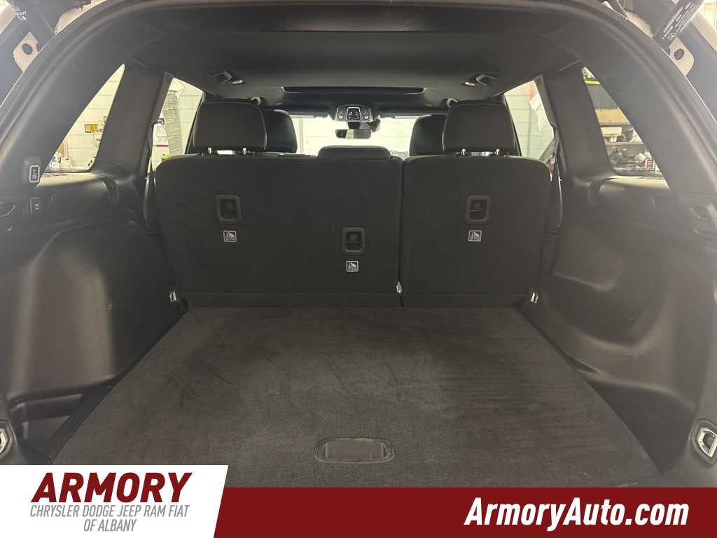 2025 Jeep Grand Cherokee Laredo X