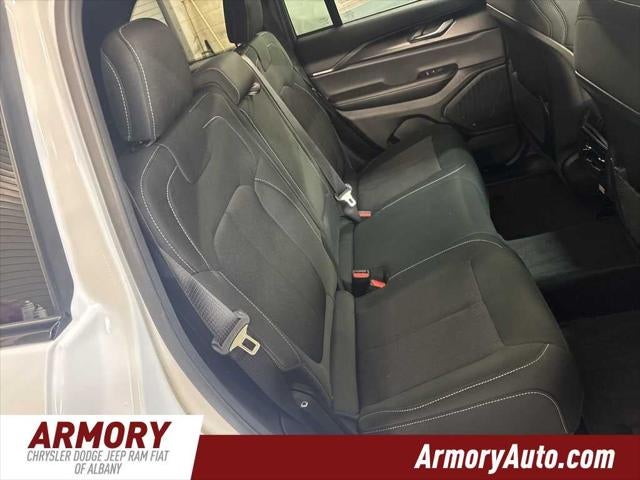 2025 Jeep Grand Cherokee Laredo X