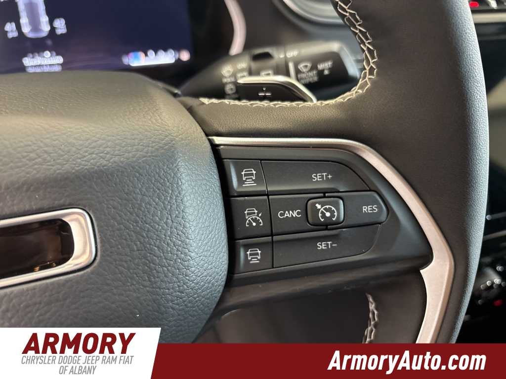 2025 Jeep Grand Cherokee Laredo X