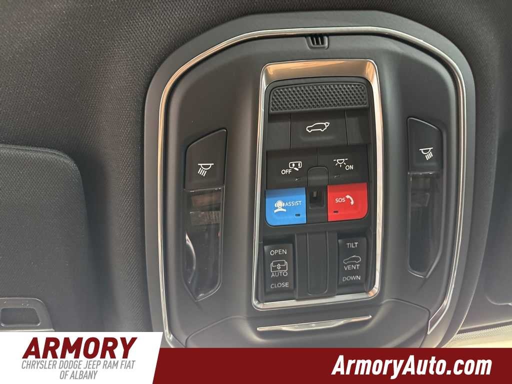 2025 Jeep Grand Cherokee Laredo X