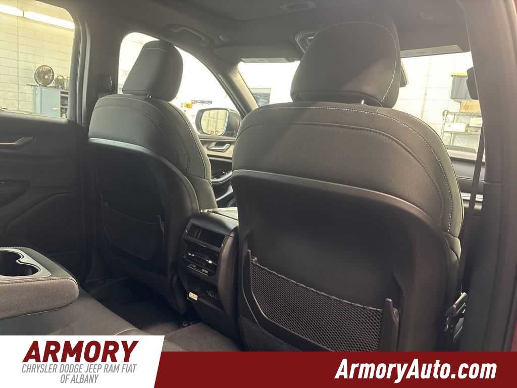 2026 Jeep Grand Cherokee Laredo X