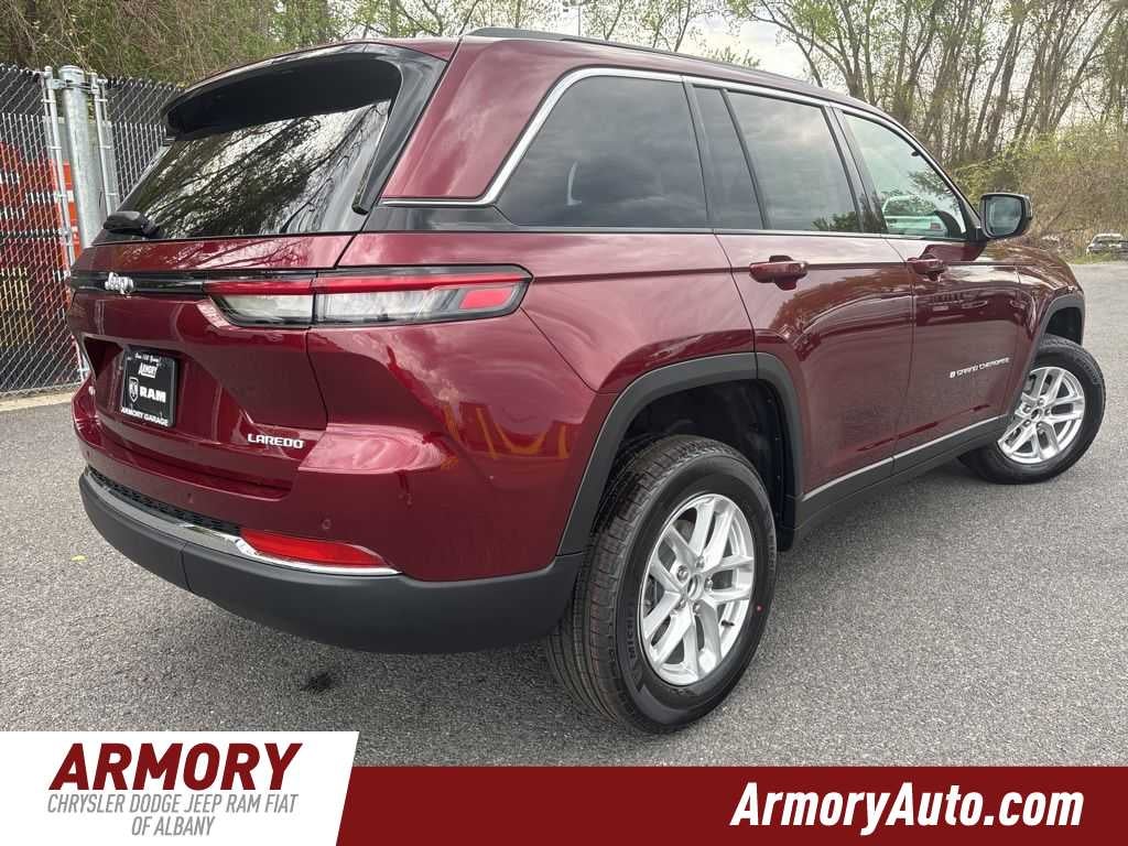 2026 Jeep Grand Cherokee Laredo X