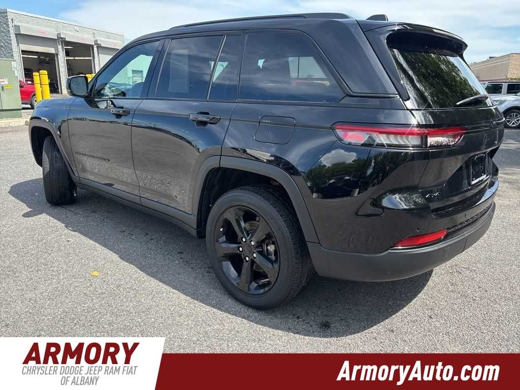 2023 Jeep Grand Cherokee Altitude