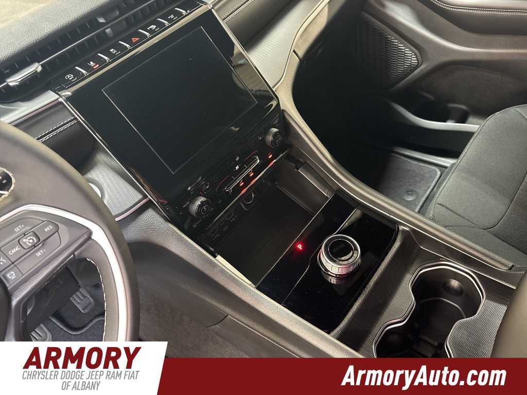 2025 Jeep Grand Cherokee Laredo X