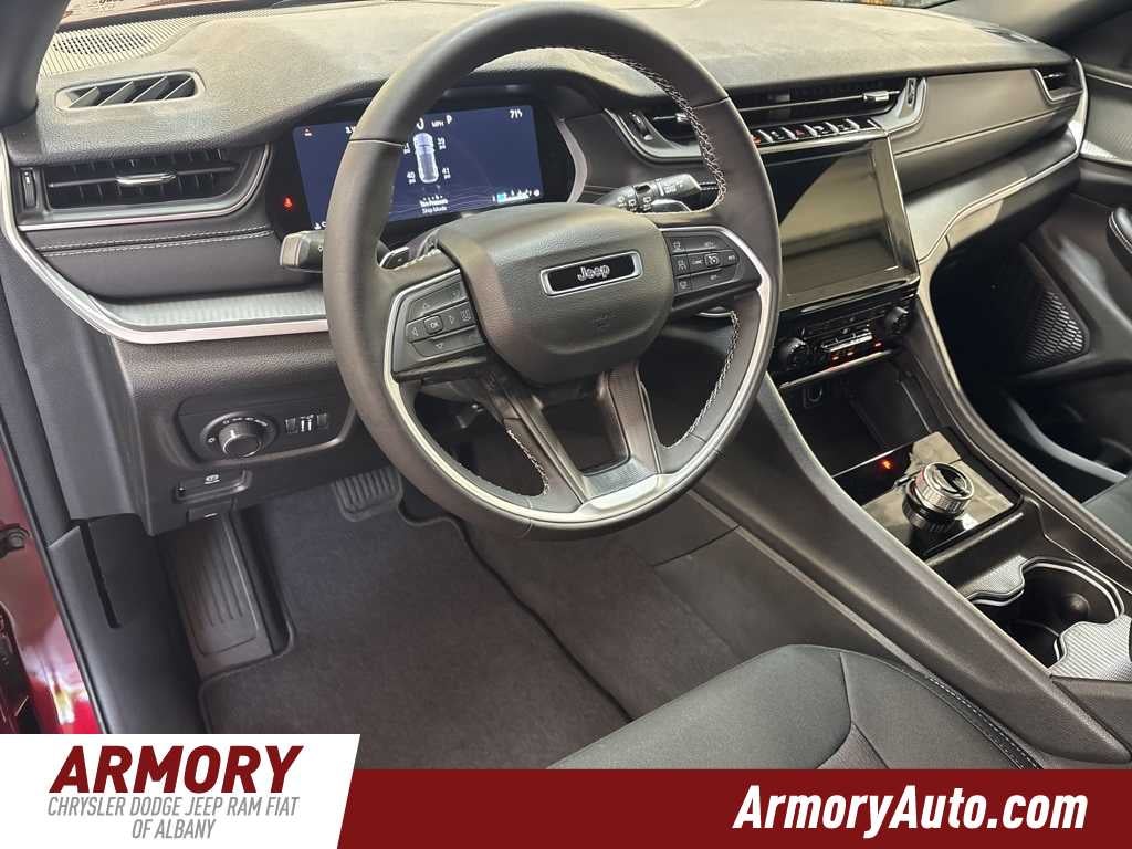 2025 Jeep Grand Cherokee Laredo X