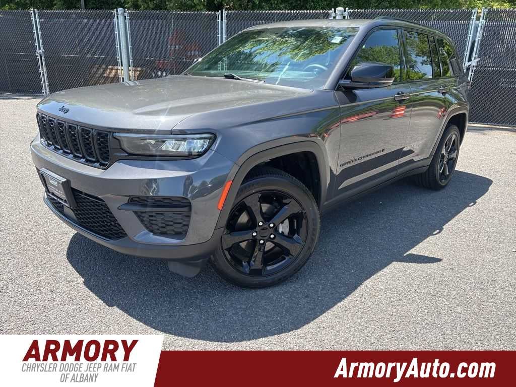 2023 Jeep Grand Cherokee Altitude