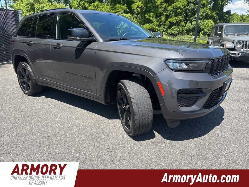 2023 Jeep Grand Cherokee Altitude
