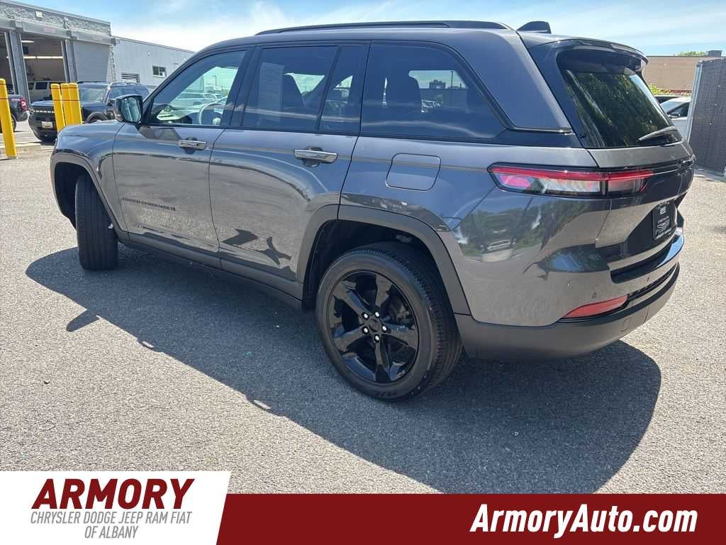 2023 Jeep Grand Cherokee Altitude