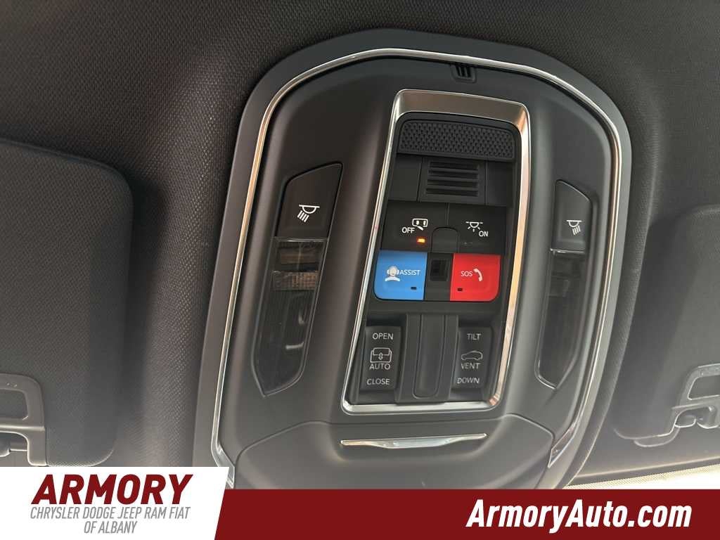 2025 Jeep Grand Cherokee Laredo X