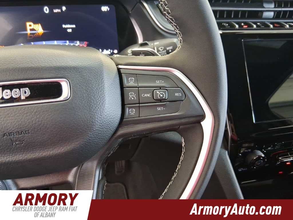 2025 Jeep Grand Cherokee Laredo X