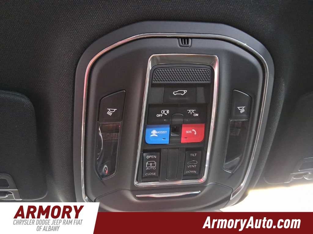 2025 Jeep Grand Cherokee Laredo X