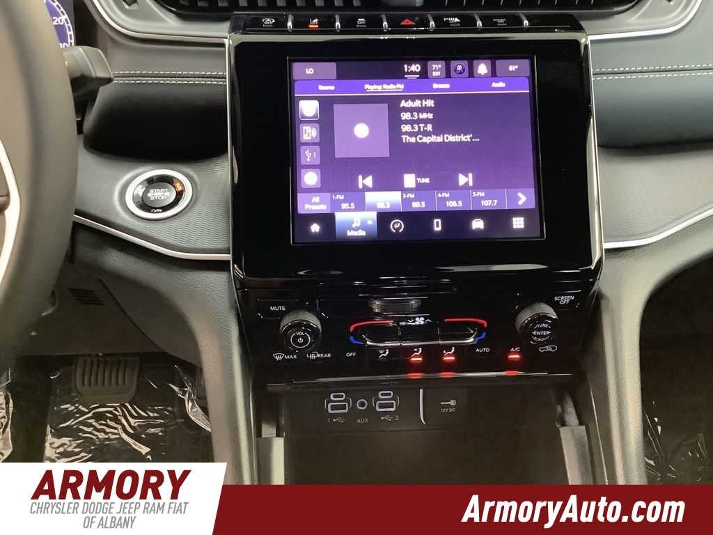 2026 Jeep Grand Cherokee Laredo
