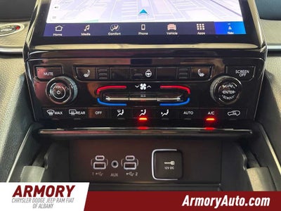 2027 Jeep Grand Cherokee Laredo X