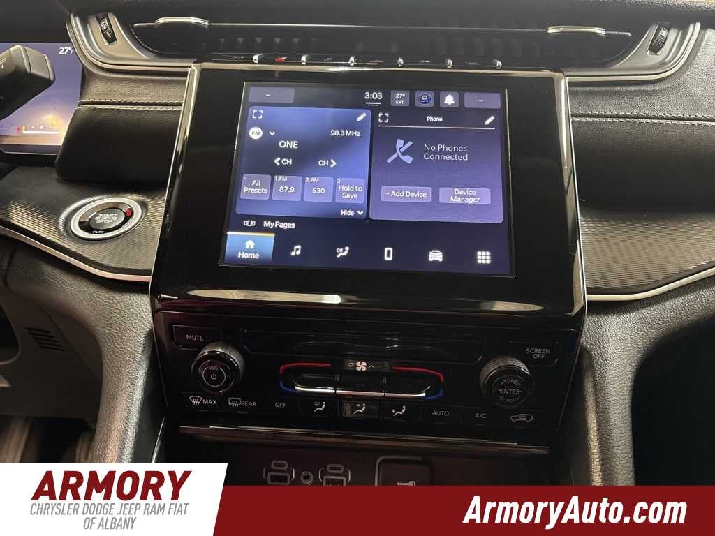 2023 Jeep Grand Cherokee Laredo