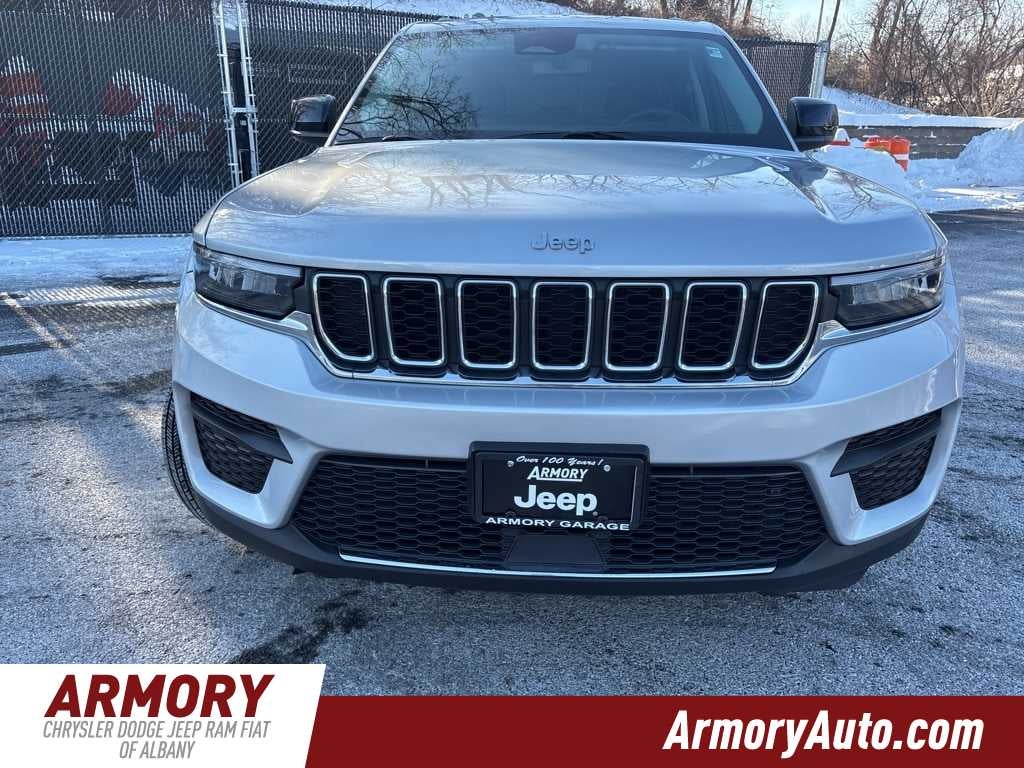 2023 Jeep Grand Cherokee Laredo