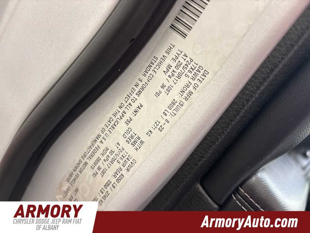 2023 Jeep Grand Cherokee Laredo