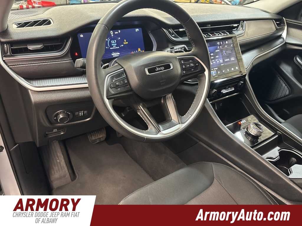 2023 Jeep Grand Cherokee Laredo