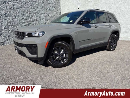 2027 Jeep Grand Cherokee Laredo Altitude