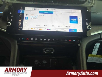 2026 Jeep Grand Cherokee Laredo Altitude