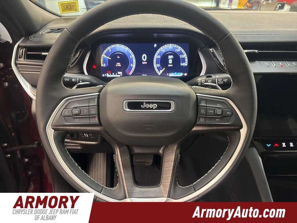 2026 Jeep Grand Cherokee Laredo Altitude