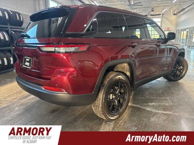 2026 Jeep Grand Cherokee Laredo Altitude