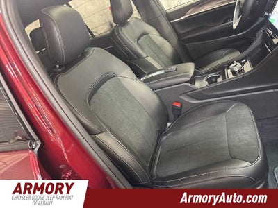 2026 Jeep Grand Cherokee Laredo Altitude