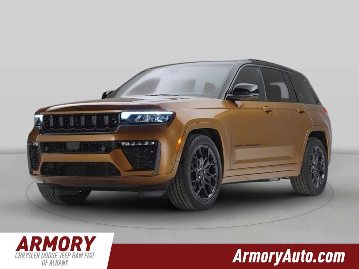 2026 Jeep Grand Cherokee Laredo Altitude