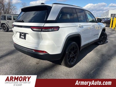 2026 Jeep Grand Cherokee Laredo Altitude