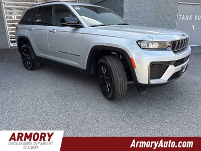 2026 Jeep Grand Cherokee Laredo Altitude