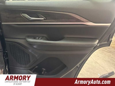 2026 Jeep Grand Cherokee Laredo Altitude