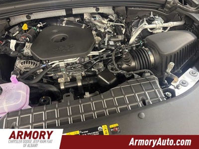 2026 Jeep Grand Cherokee Laredo Altitude