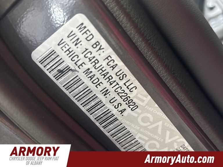 2026 Jeep Grand Cherokee Laredo Altitude