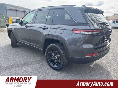 2026 Jeep Grand Cherokee Laredo Altitude