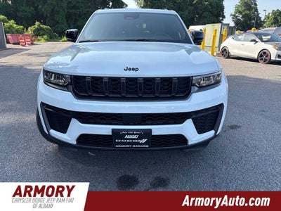 2026 Jeep Grand Cherokee Laredo Altitude
