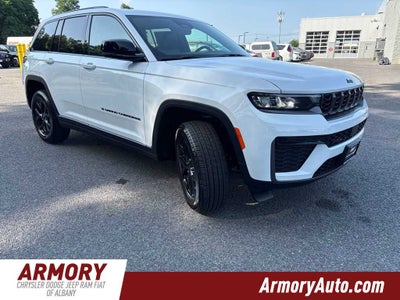 2026 Jeep Grand Cherokee Laredo Altitude