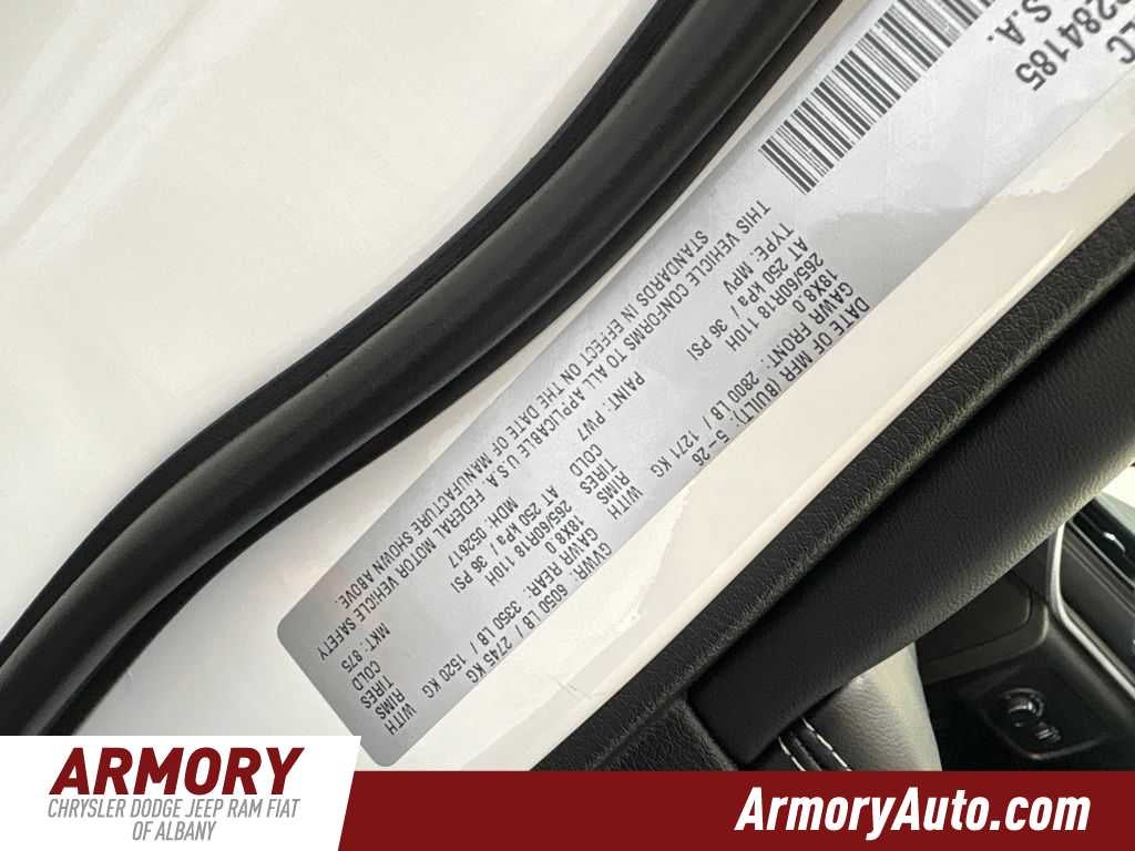 2026 Jeep Grand Cherokee Laredo Altitude