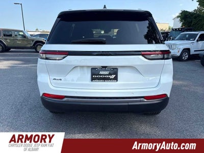 2026 Jeep Grand Cherokee Laredo Altitude