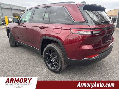 2026 Jeep Grand Cherokee Laredo Altitude