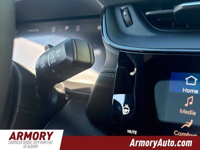 2027 Jeep Grand Cherokee Laredo Altitude