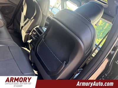2027 Jeep Grand Cherokee Laredo Altitude