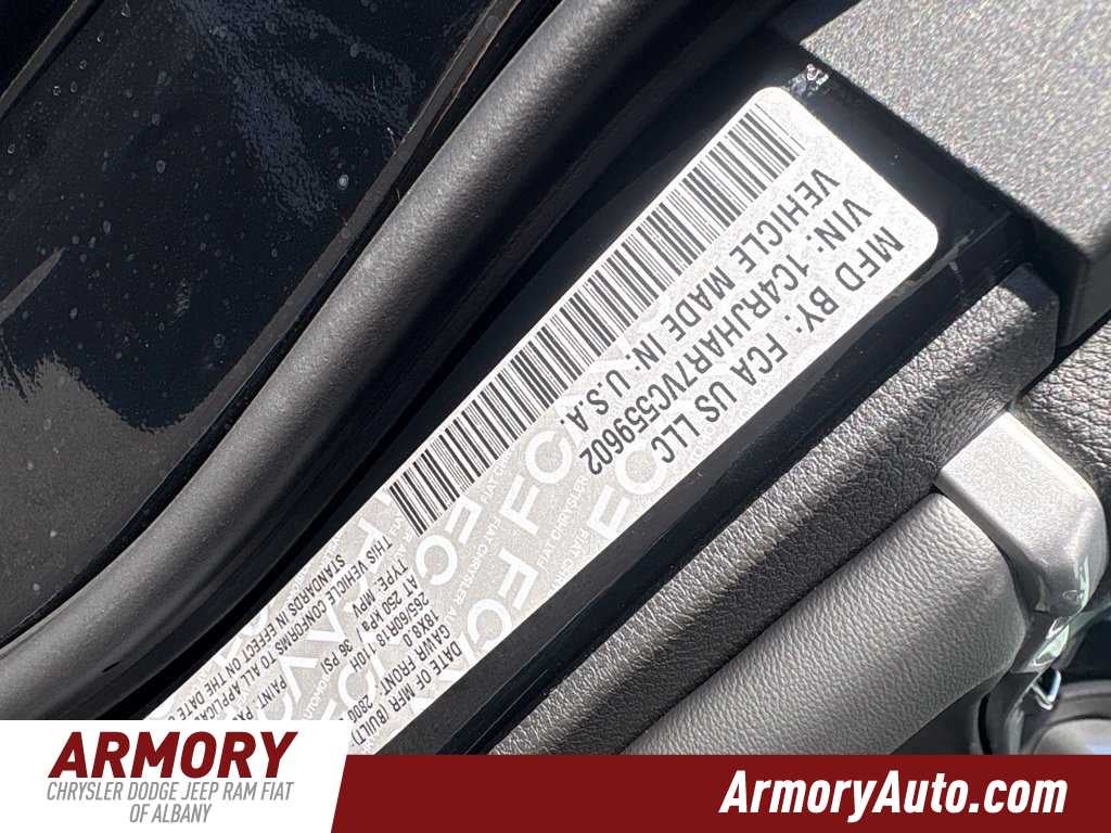 2027 Jeep Grand Cherokee Laredo Altitude