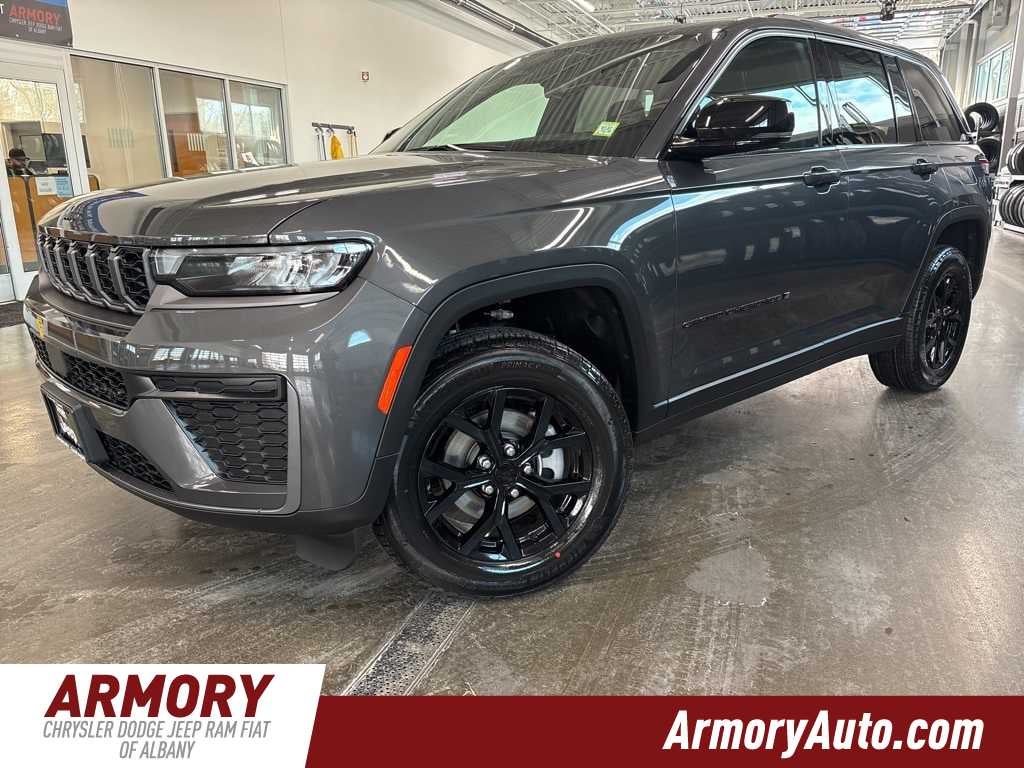 2026 Jeep Grand Cherokee Laredo Altitude