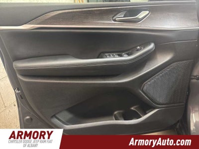 2026 Jeep Grand Cherokee Laredo Altitude