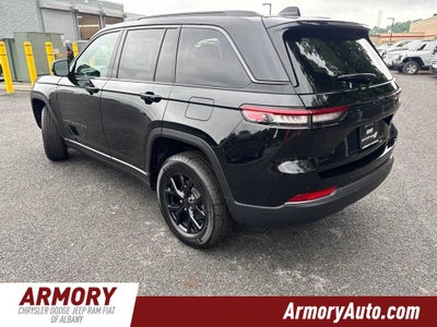 2026 Jeep Grand Cherokee Laredo Altitude