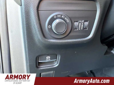 2027 Jeep Grand Cherokee Laredo Altitude