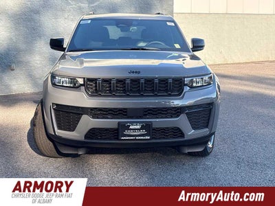 2027 Jeep Grand Cherokee Laredo Altitude