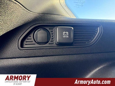 2027 Jeep Grand Cherokee Laredo Altitude